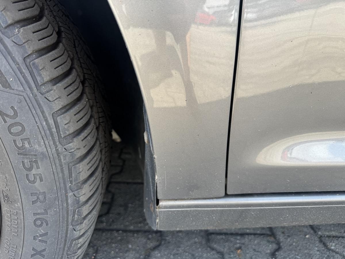 VW Touran 1T original Kotfl&uuml;gel vorn links LD7S Graumetallic Facelift Bj.2008